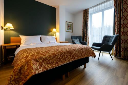 1 queen bed