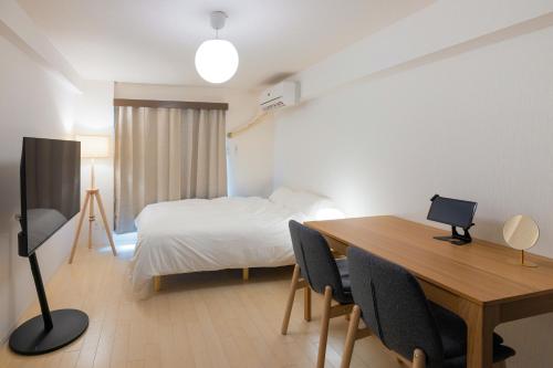 room detail thumbnail 1