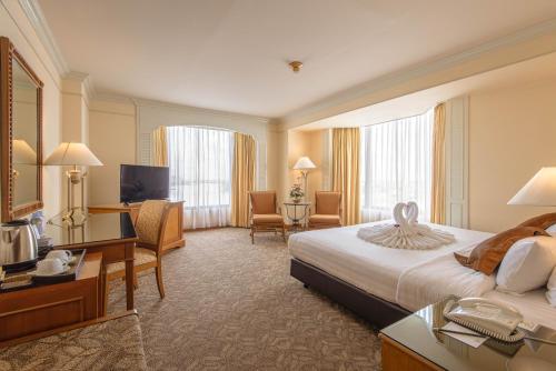 room detail thumbnail 1