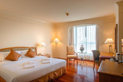 room detail thumbnail 0