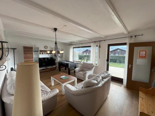 Haus 68 Bergblick Fewo 2 unten in Arrach, Deutschland