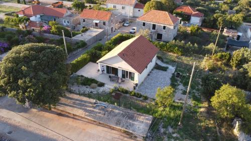 Cozy house Pavicic in Poljica Hvar in Zastražišće