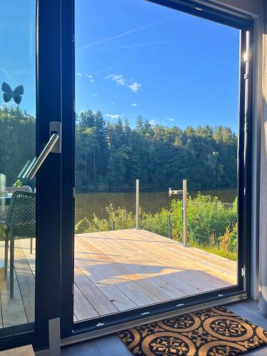 View, Tinyhouse Seetraumchen direkt am See mit Terrasse fur 4 in Bodenwöhr