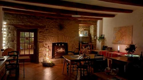 virtuve, Ty Monde - Chambres d'hôtes en Finistère (Ty Monde - Chambres d'hotes en Finistere) in Poullaouen