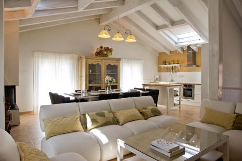 . Casa Gailupa