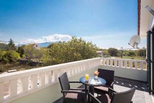 Balkons/terase, Villa Mery in Katuni