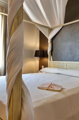 Senior One-Bedroom Villa with Private Pool room in Paradise Island Villas