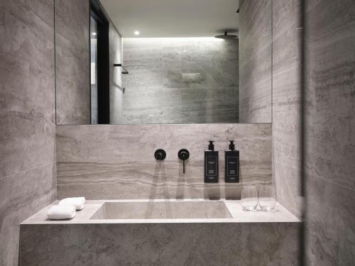 Nur Edge Aparthotel - Acropolis Skyline - image 2