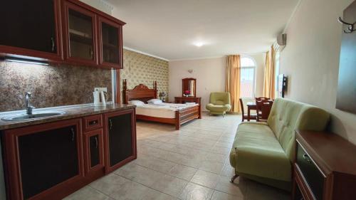 Marina Sunrise Complex by the sea in Sveti Vlas