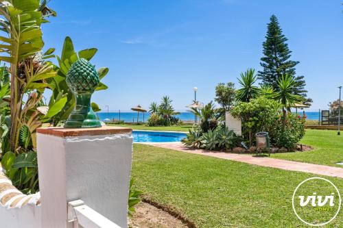 Vivi Homes - Mirazul - front beach view - pool - terrace - image 5