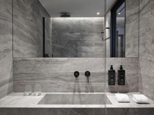 Nur Edge Aparthotel - Acropolis Skyline - image 7
