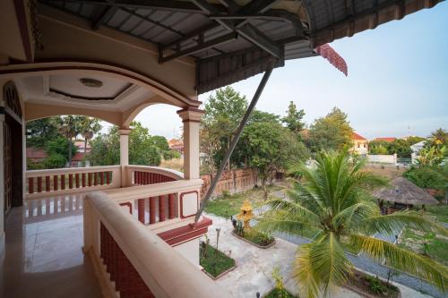 room detail thumbnail 1