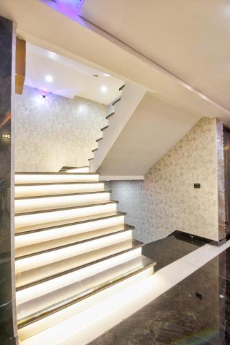 Hotel Sona Dx Newly Built 2 minutes Walking From New Delhi Railway Station - image 4