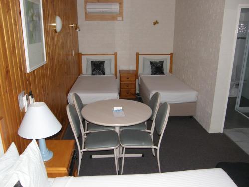 Blue Diamond Motor Inn Room Type - Standard Family Room