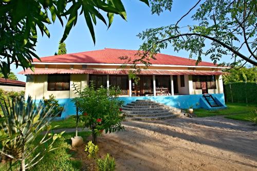 Pangani Beach House se snídaní – khách sạn tại Pangani