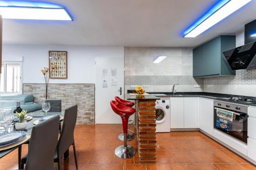 virtuve, MalagaSuite Casa Rural con Piscina y Barbacoa in Pilarejo