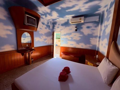 1 queen bed
