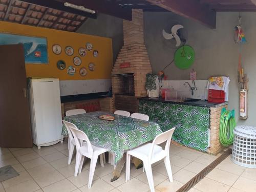 Sobrado Pé na areia, 70M Sununga 150m pria Lazaro (Sobrado Pe na areia, 70M Sununga 150m pria Lazaro) in Praia do Lazaro