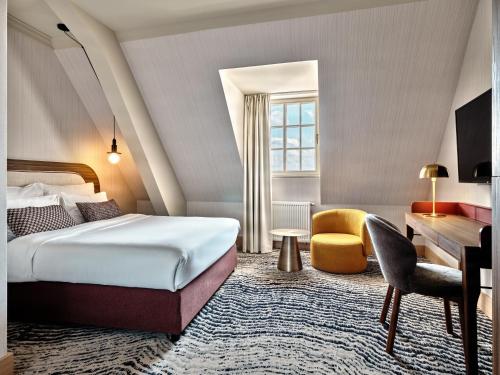 room detail thumbnail 0