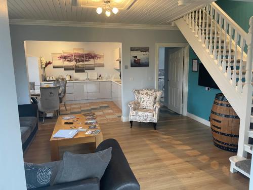 Beautiful 3-Bed House in Sunny Killough Down in Killough