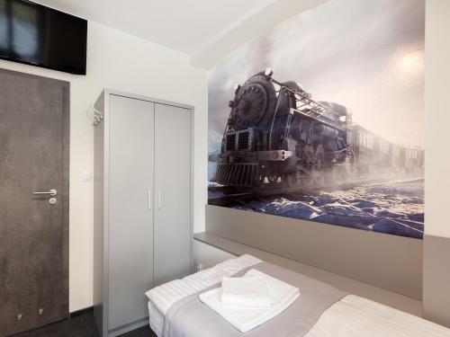 Cinema Hostel Set in a prime location of Poznan, Cinema Hostel & Apartments puts everything the city has to offer just outside your doorstep. Both business travelers and tourists can enjoy the propertys facilities