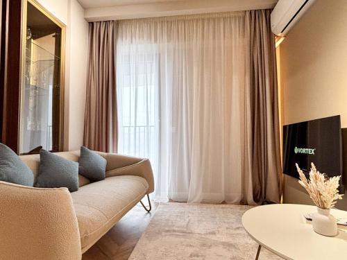 YANG 23rd Floor Panoramic View & King Bed, Parkin – khách sạn tại Cluj-napoca Suburb