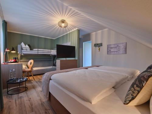 1 queen bed