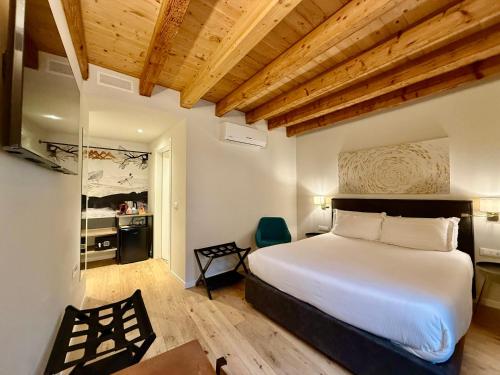  Malvezzi24 Boutique Rooms in Desenzano del Garda