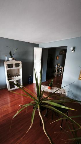 Cómoda Habitación doble, baño privado cercana al metro en Las Condes