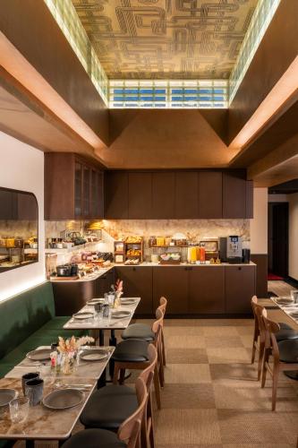 Food and beverages, Hotel Le Richemont in 13th - Place d'Italie