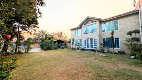 Hill View Apartment