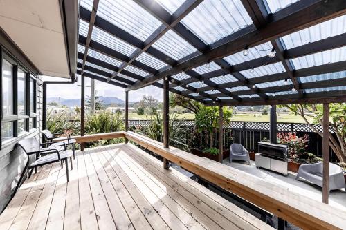 Exterior view, Manaia Magic - Tairua Holiday Home in Tairua