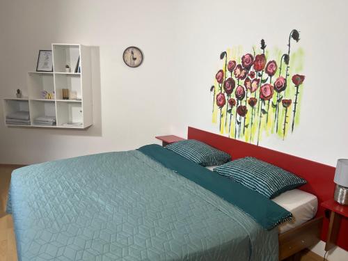 1 king bed, 1 twin bed