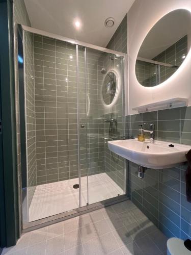 Łazienka, B&B en theetuin Loodiep in Zwinderen