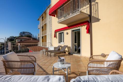 Балкон, Hotel Sablé (Hotel Sable) in Маріна ді Піетрасанта