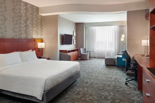 Courtyard by Marriott Ottawa East - Hotel - Ottawa