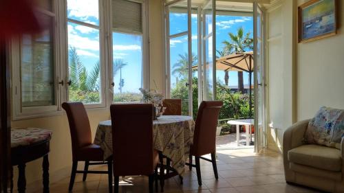 Garden house on the Promenade - Sea view – khách sạn tại Le Piol