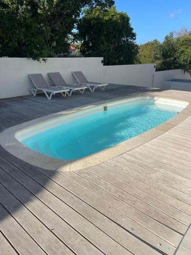 مسبح, Cas Grandi Studios & Apartments with Pool & Jacuzzi in Nieuwpoort