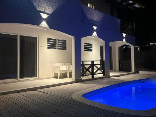 مسبح, Cas Grandi Studios & Apartments with Pool & Jacuzzi in Nieuwpoort