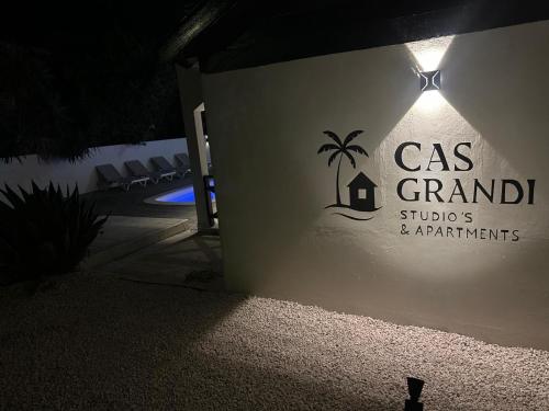 Cas Grandi Studios & Apartments with Pool & Jacuzzi in Nieuwpoort