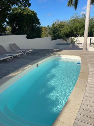 مسبح, Cas Grandi Studios & Apartments with Pool & Jacuzzi in Nieuwpoort