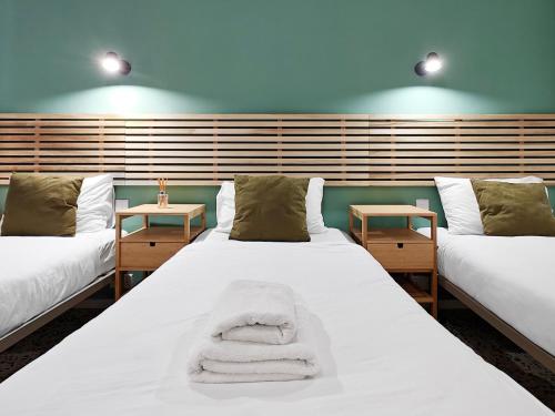 Cosy room 1, Pieta
