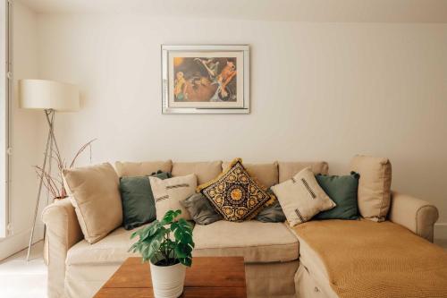 Garden Flat in Kensington - image 8