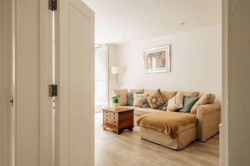 Garden Flat in Kensington - image 14