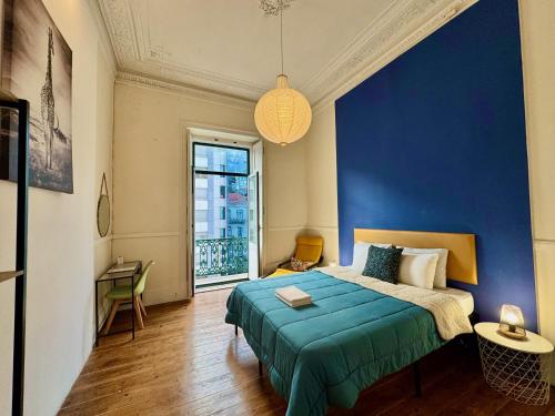 room detail thumbnail 1