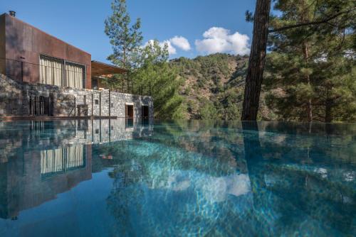 Peldbaseins, Casa Oliva Guesthouse in Treis Elies