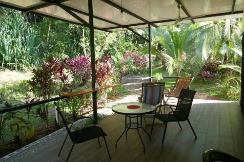 Casa de la Diversidad - La Casita - Ojochal in Ojochal