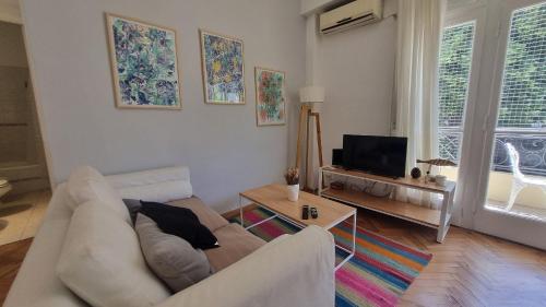 Bright one-bedroom apartment with balcony in the h