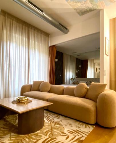 INTOMILAN I Elegant Apartments in Duomo