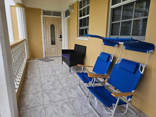 Balcony/terrace, Modern 2-bedroom Apartment near Roseau in Canefield
